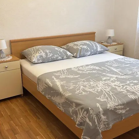Marko-sevid-20m From The Apartman