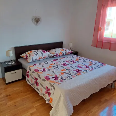 Marko-sevid-20m From The Apartman Sevid
